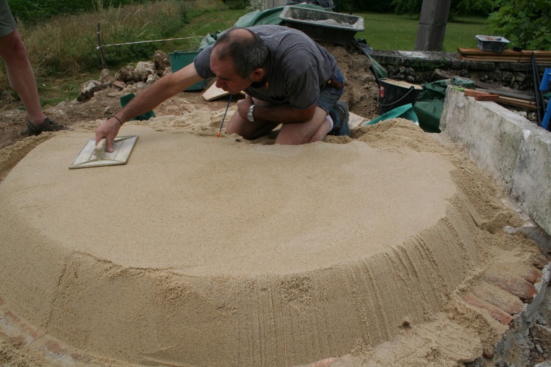Fichier:Lisage du coffrage en sable.jpg