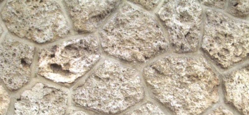 Fichier:Moellons de silex meuliers caverneux.jpg